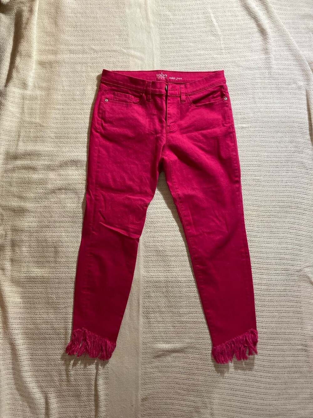 New York & Company Soho Ankle Jeans Pink Fringe Hem Size 6